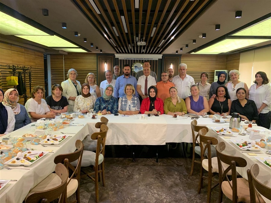 MÜDÜRLÜĞÜMÜZ TARAFINDAN 2025 KOOPERATİFLER YILI KAPSAMINDA KADIN GİRİŞİM KOOPERATİFLERİ İLE KARAYOLU YÜK TAŞIMA KOOPERATİFLERİ BİR ARAYA GETİRİLDİ.